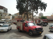 بالصور: حريق كبير في إحدى الشقق السكنية بشارع "جيرسيدق" بيافا 